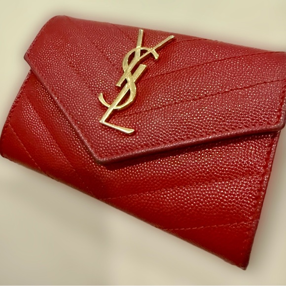 Saint Laurent - Small Envelope Wallet in Grain de Poudre Embossed Leather - Picture 2 of 4